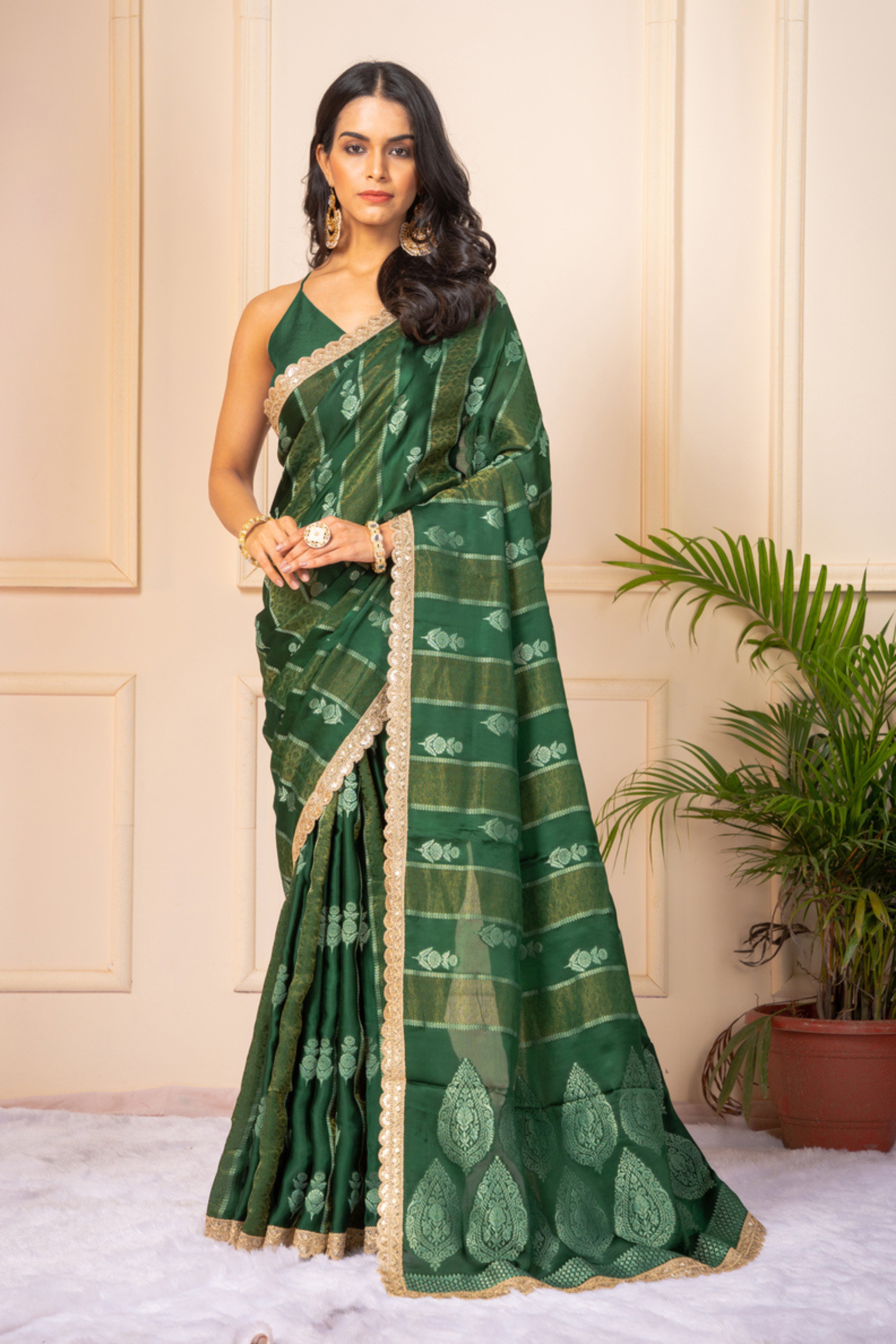 Bottle Green Zariwork Pure Silk Saree - KAJREE