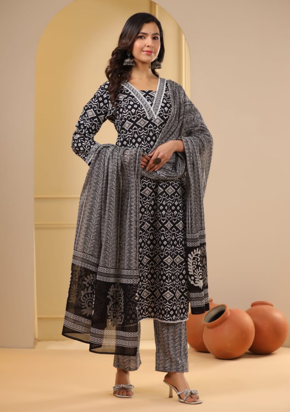 Black Block Print Cotton Kurta Set - KAJREE