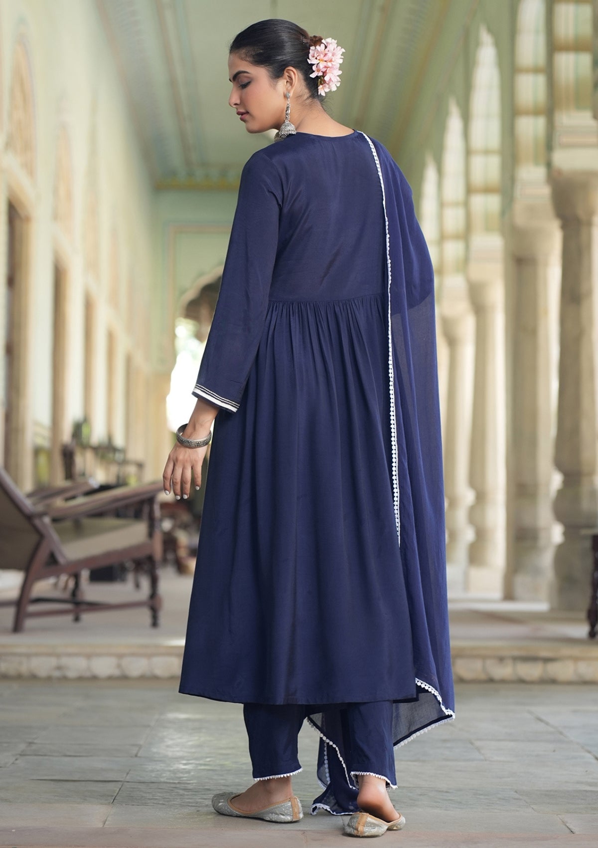 Blue Threadwork Woven Design Muslin Kurta Set - KAJREE