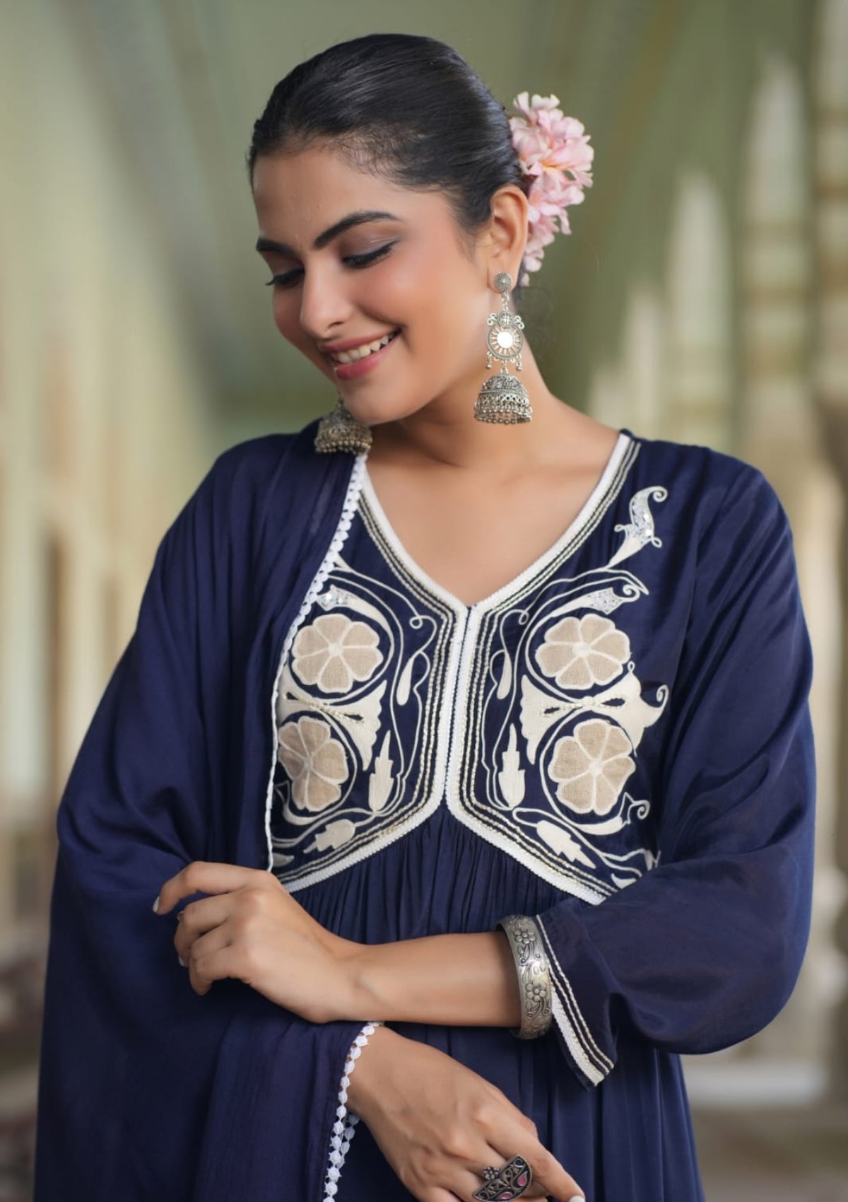 Blue Threadwork Woven Design Muslin Kurta Set - KAJREE