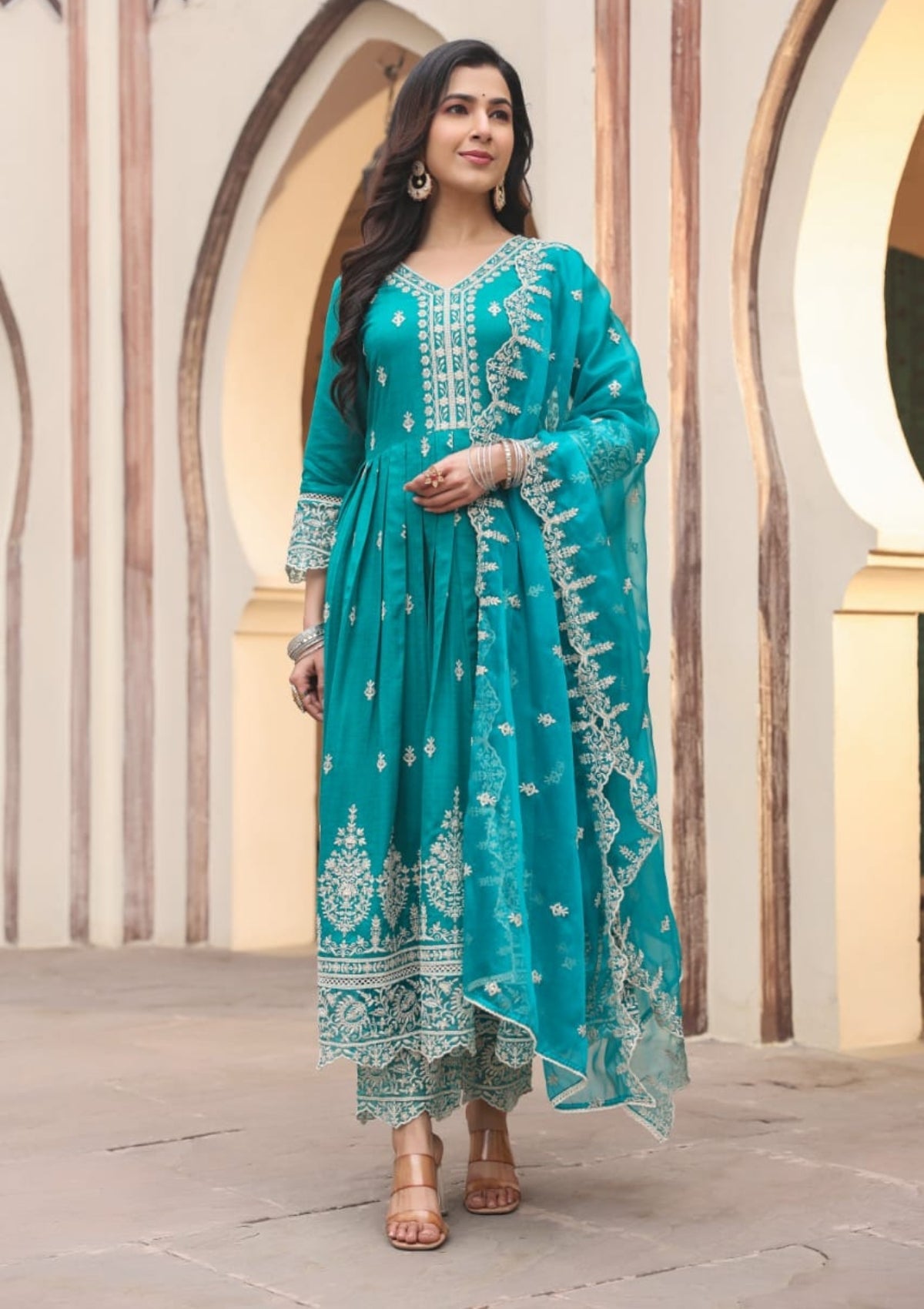 Blue Threadwork Rayon Dobby Kurta Set - KAJREE