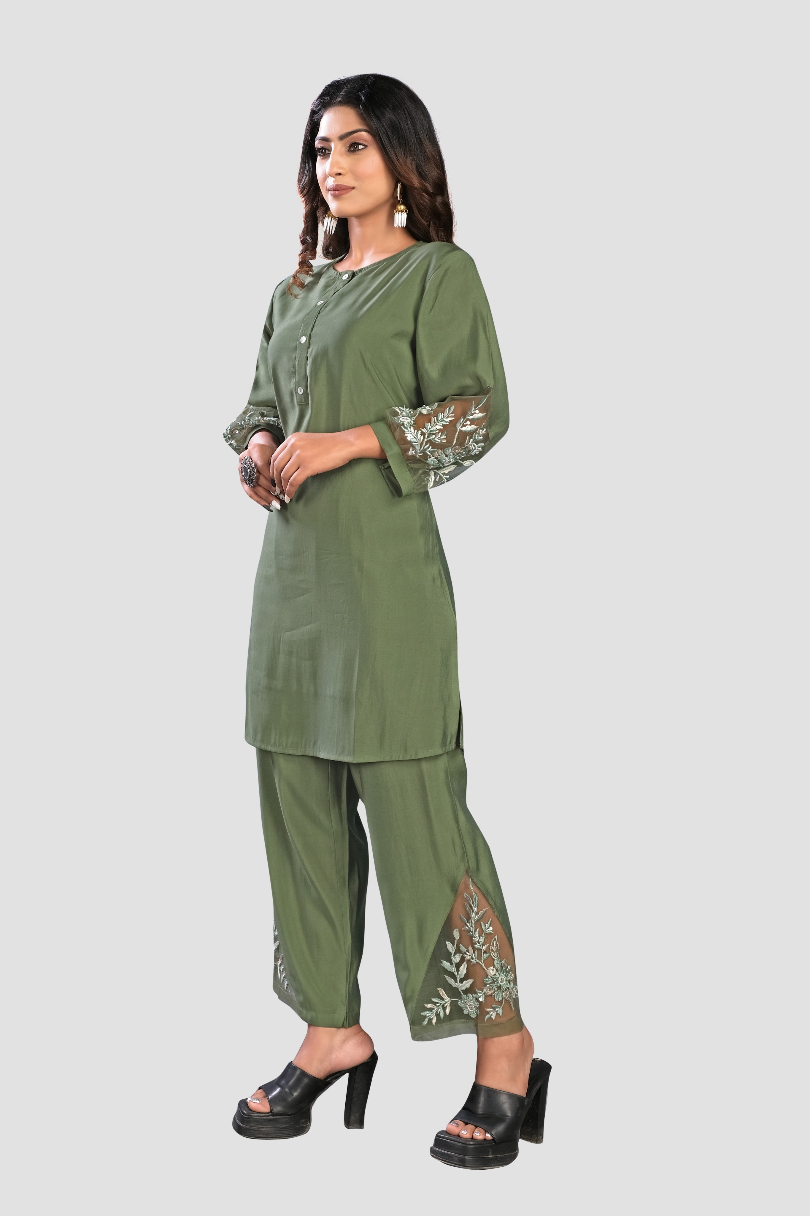 Mehendi Green threadwork Muslin Co-ord set 