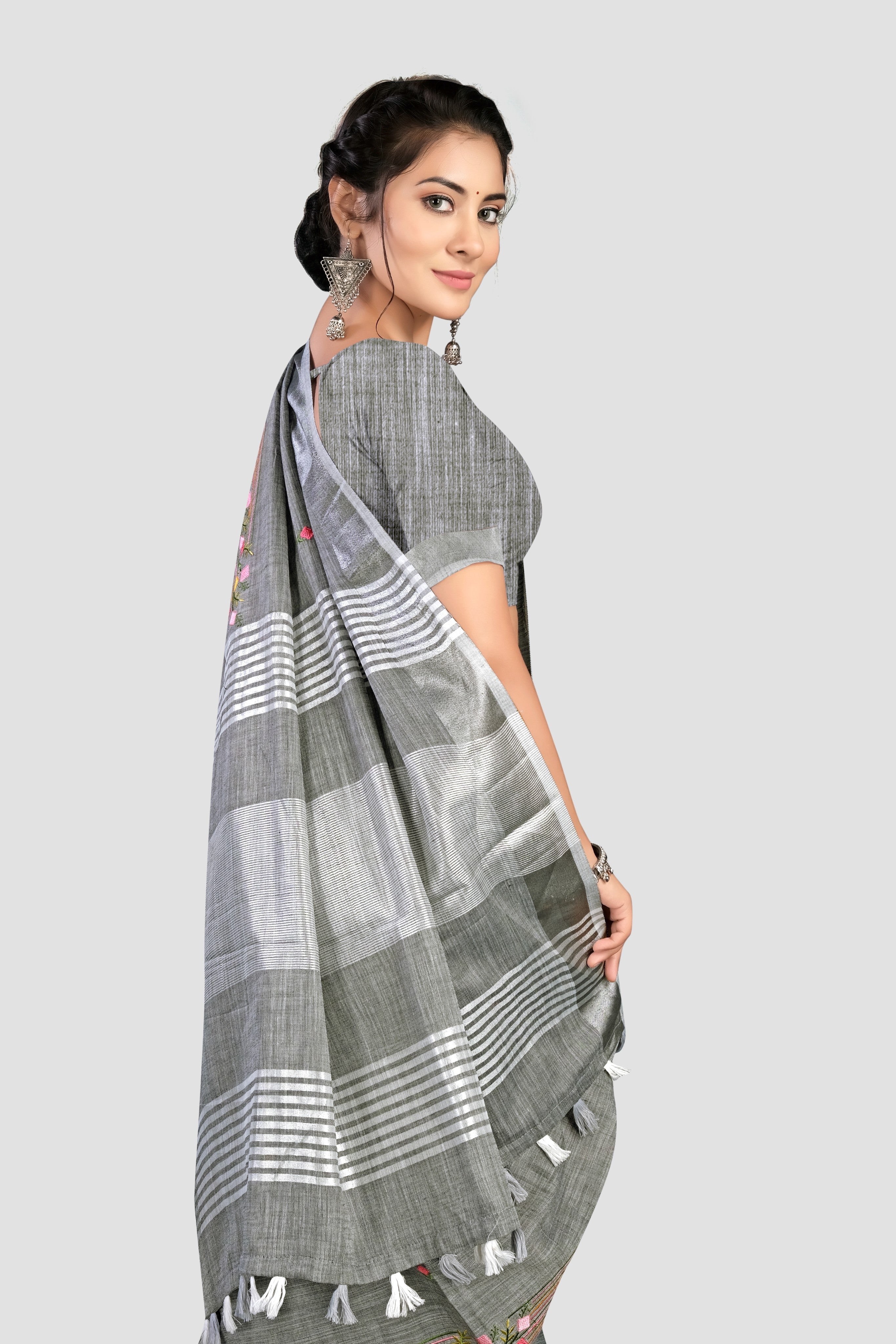 Grey Threadwork Linen Saree 