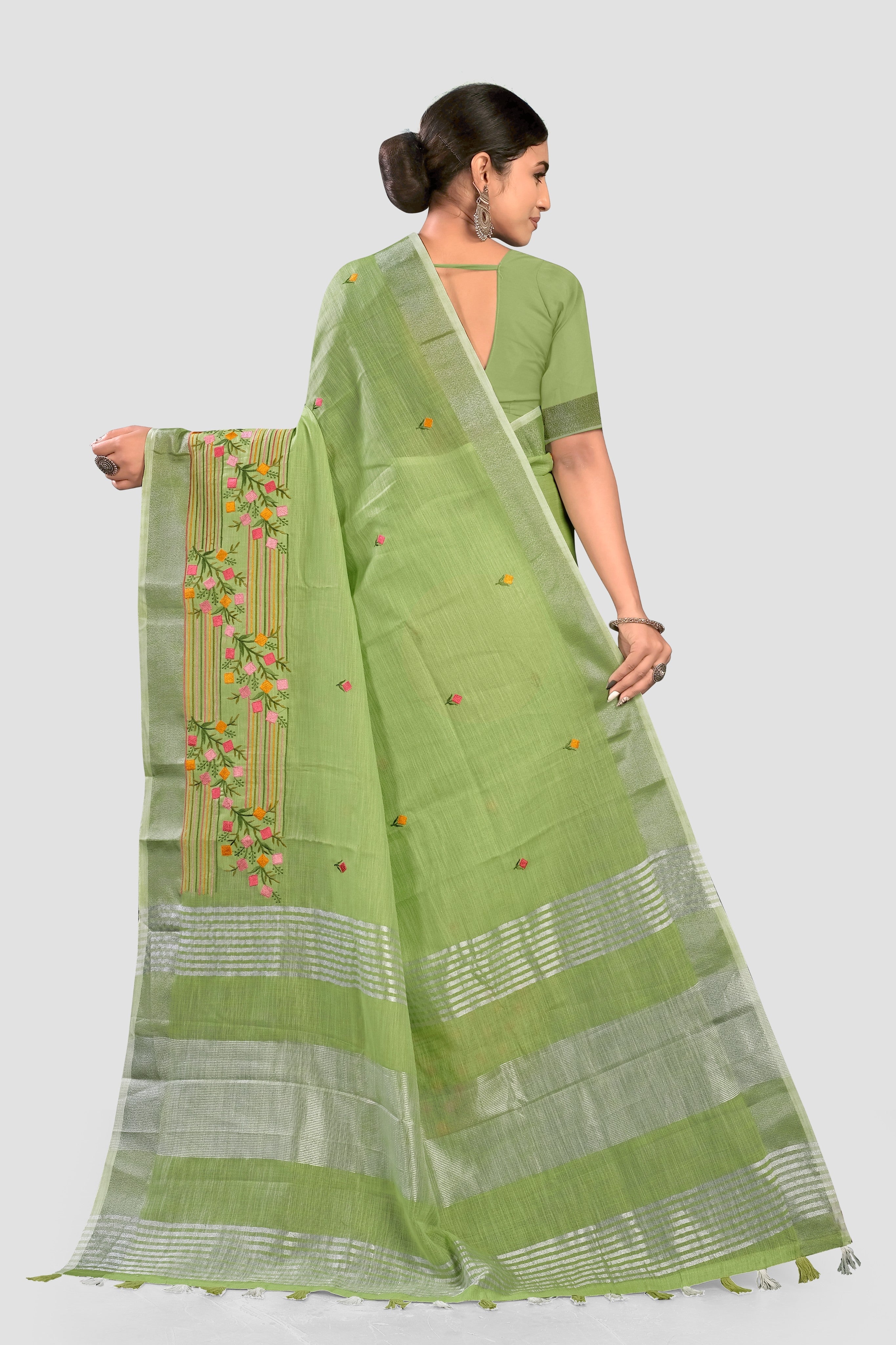 Sea Green Threadwork Linen Saree 