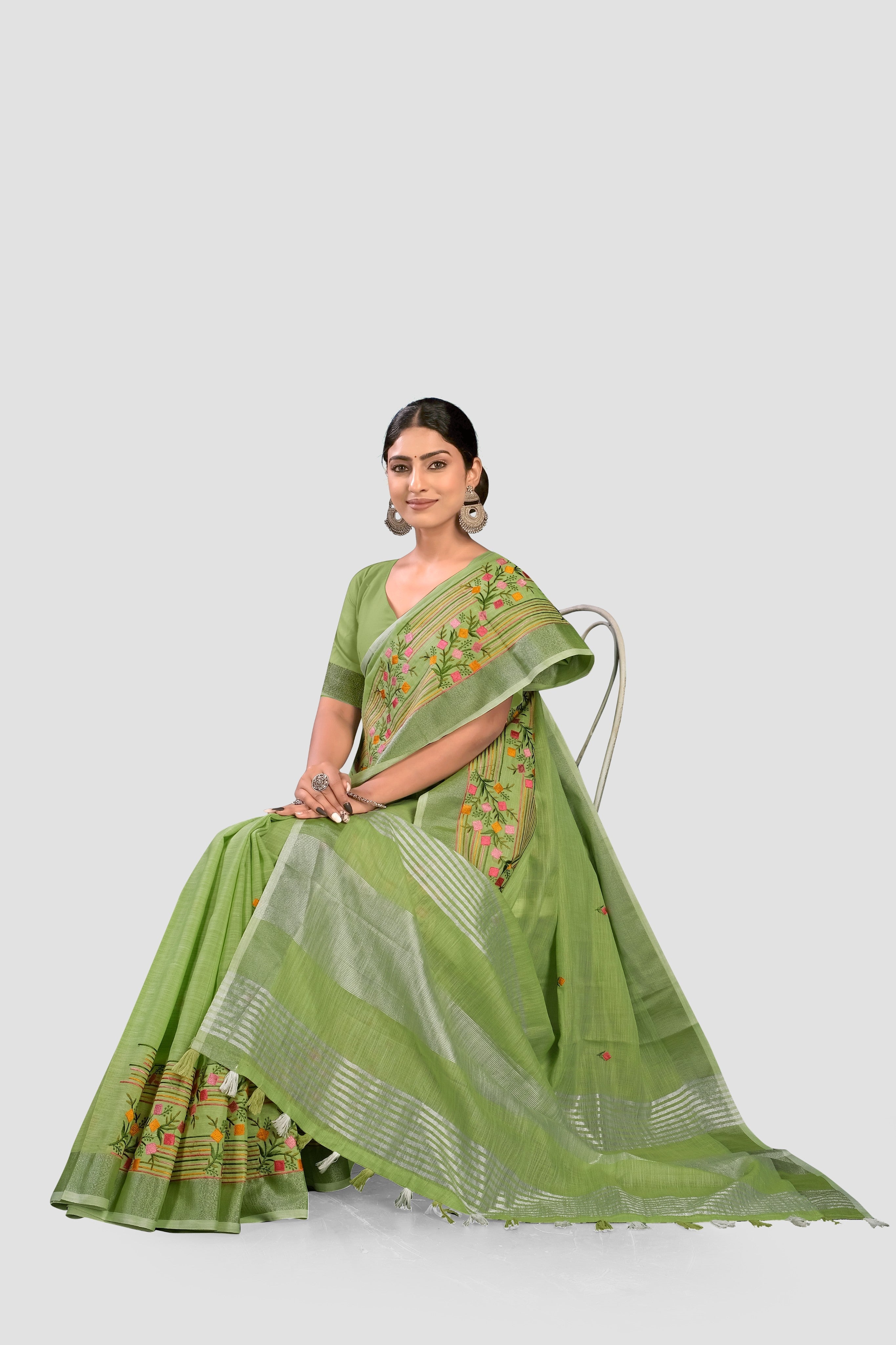 Sea Green Threadwork Linen Saree 