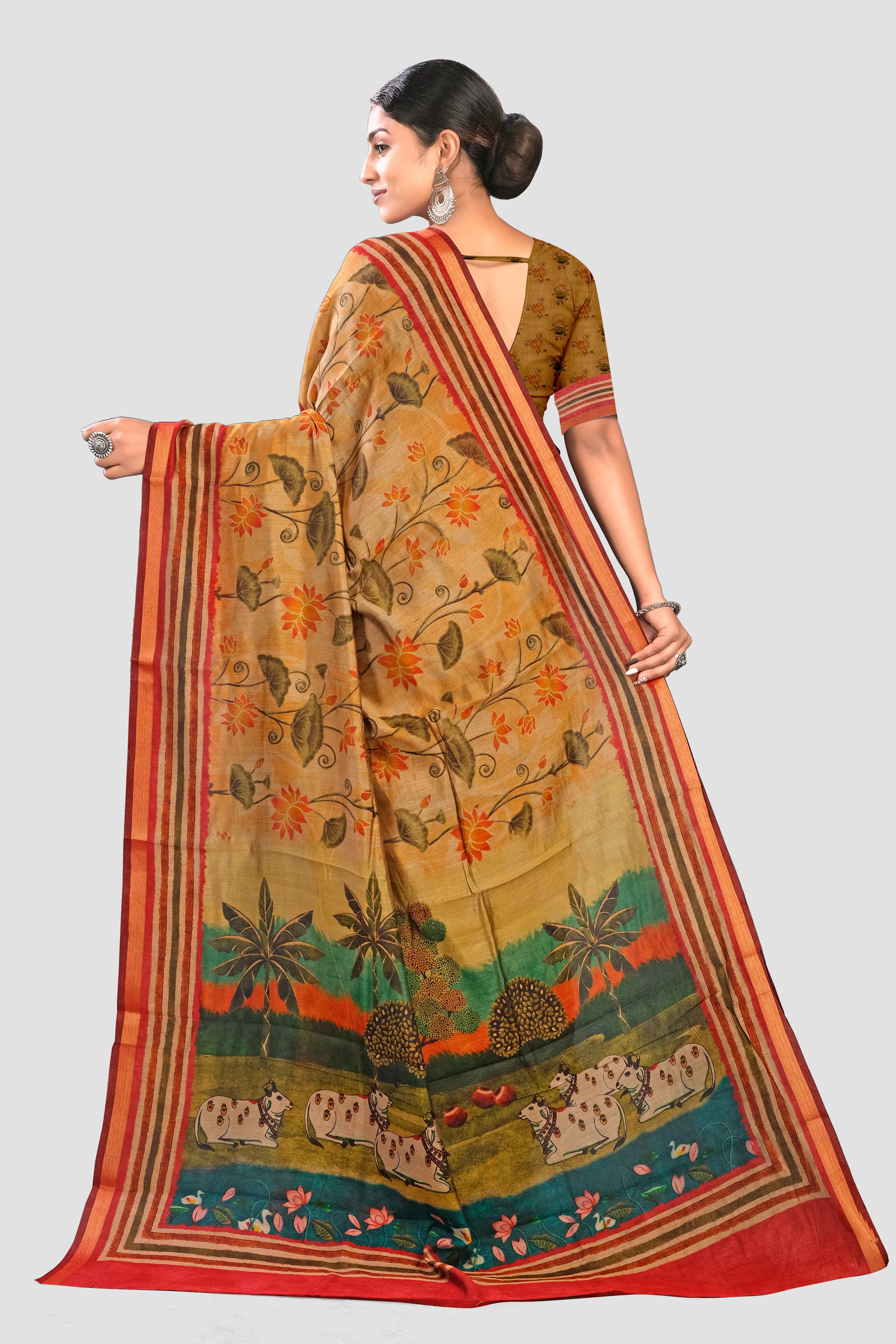 Cream Kalamkari print Cotton Saree 