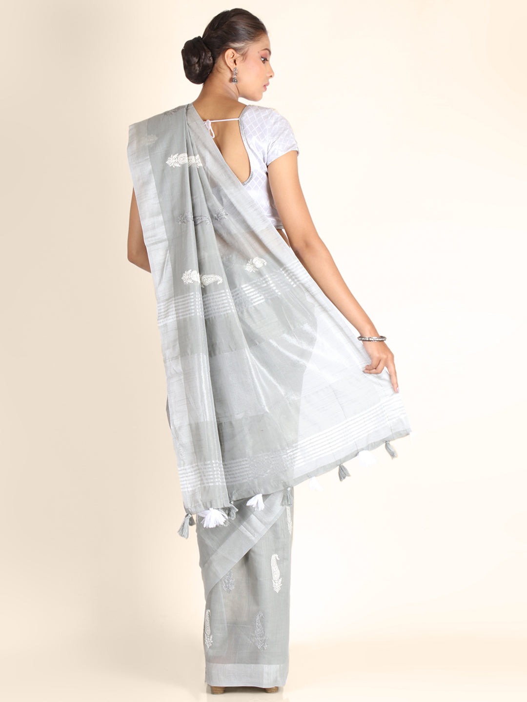 Grey Threadwork Linen Saree 