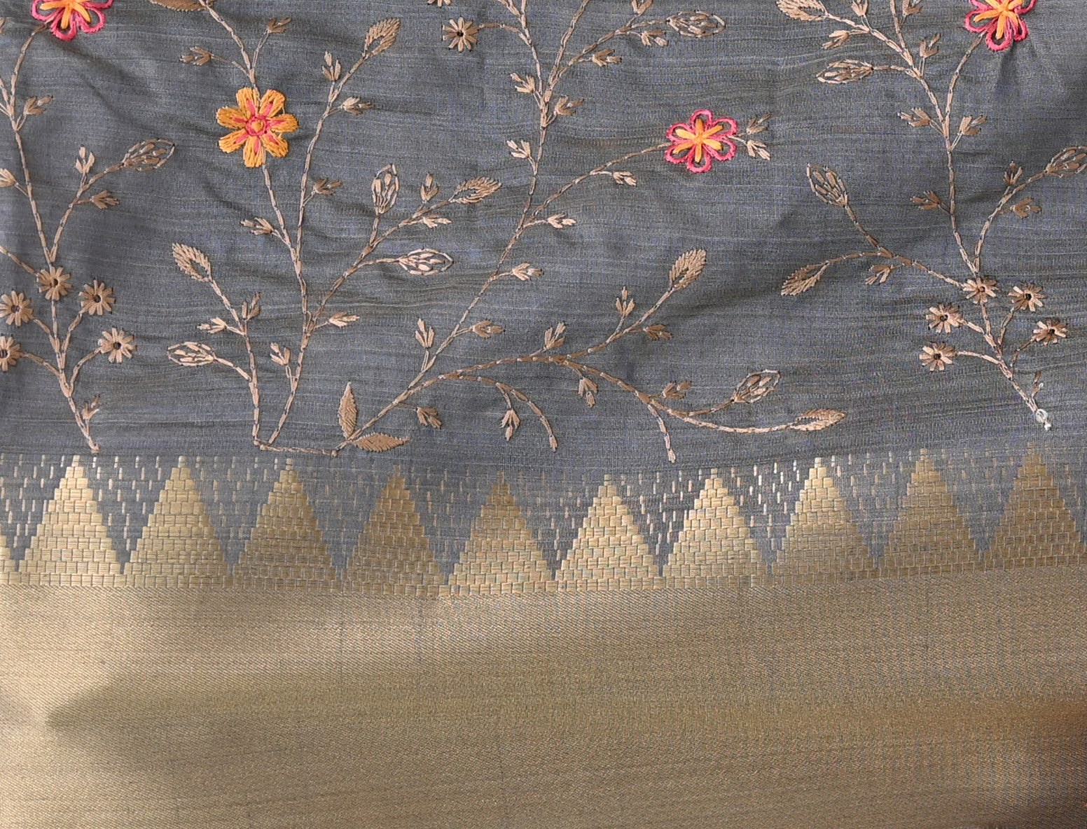 Grey Threadwork Linen Saree - KAJREE