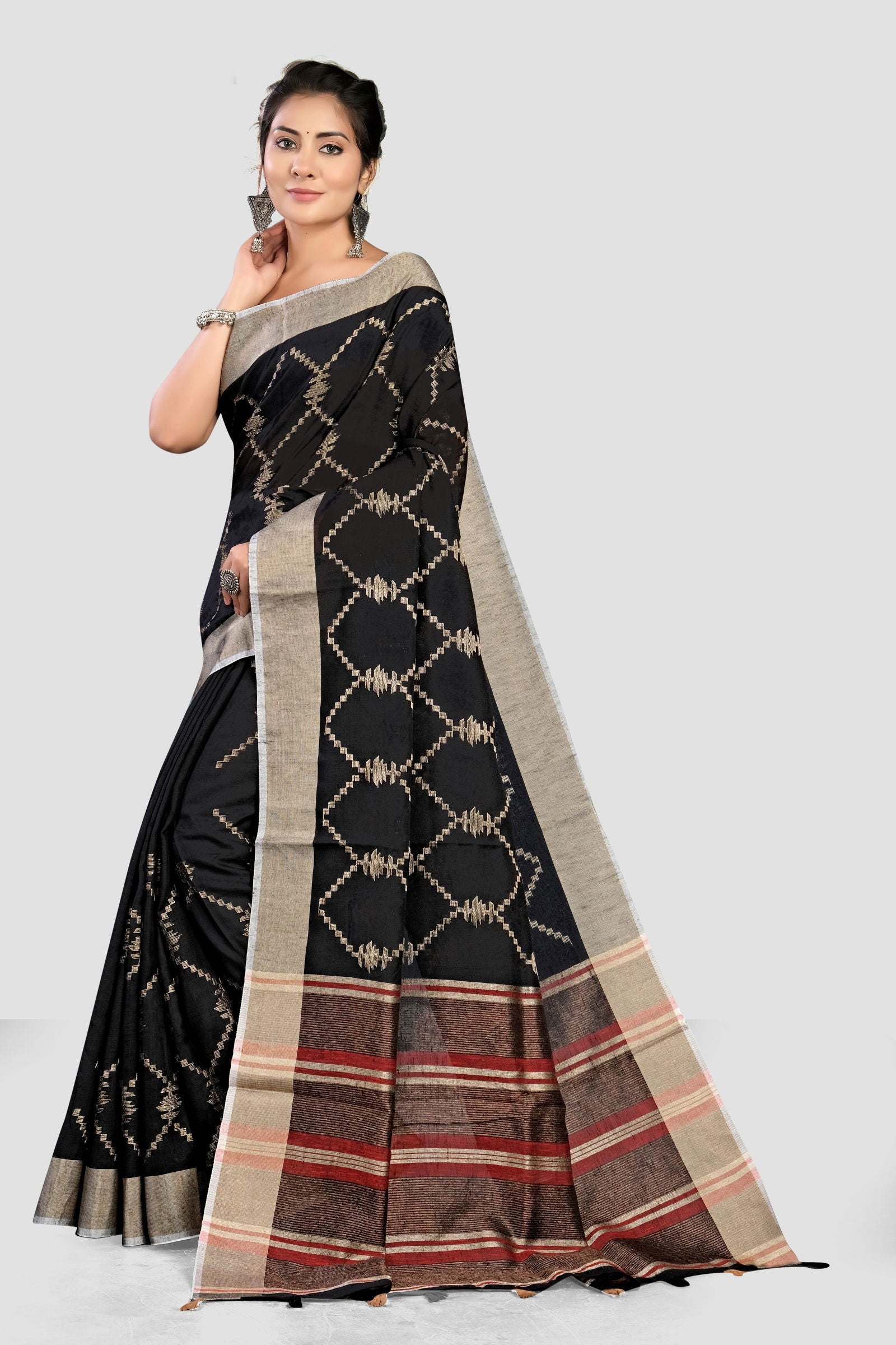 Black Thread and Zariwork Linen Saree - KAJREE