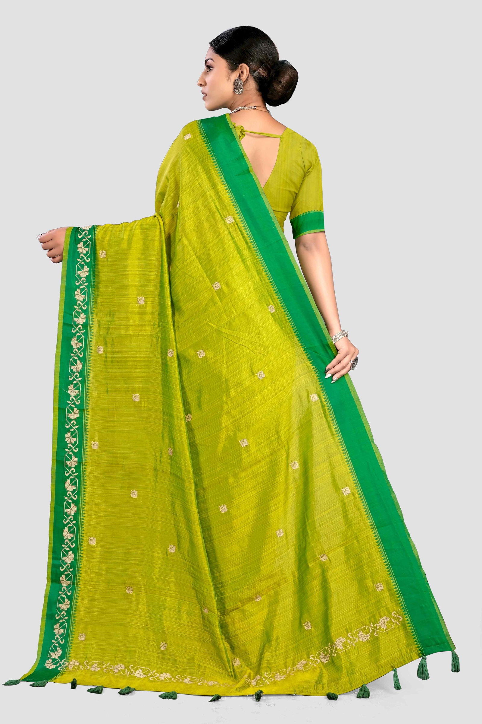 Greem Threadwork Tussar Silk Saree - KAJREE