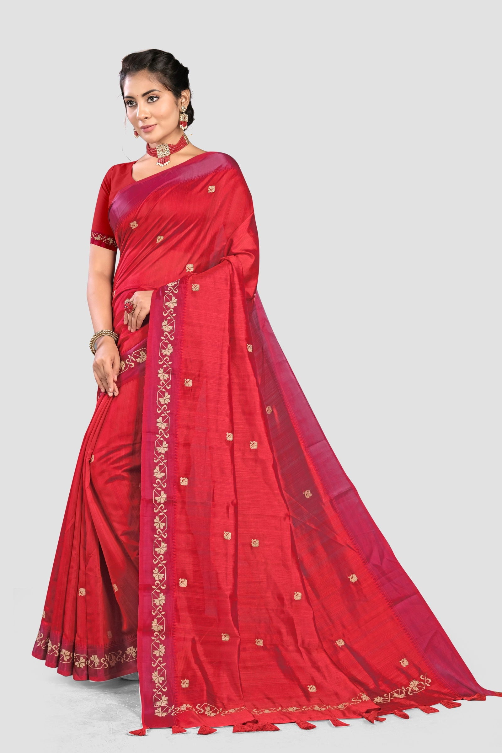 Red Threadwork Tussar Silk Saree - KAJREE