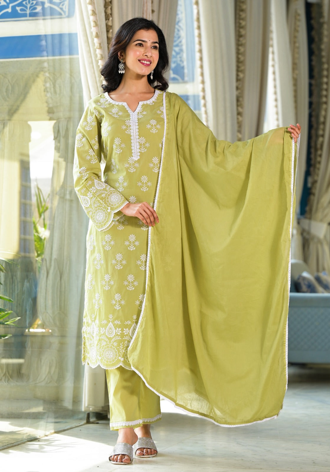 Olive green Threadwork Cotton Kurta Set 