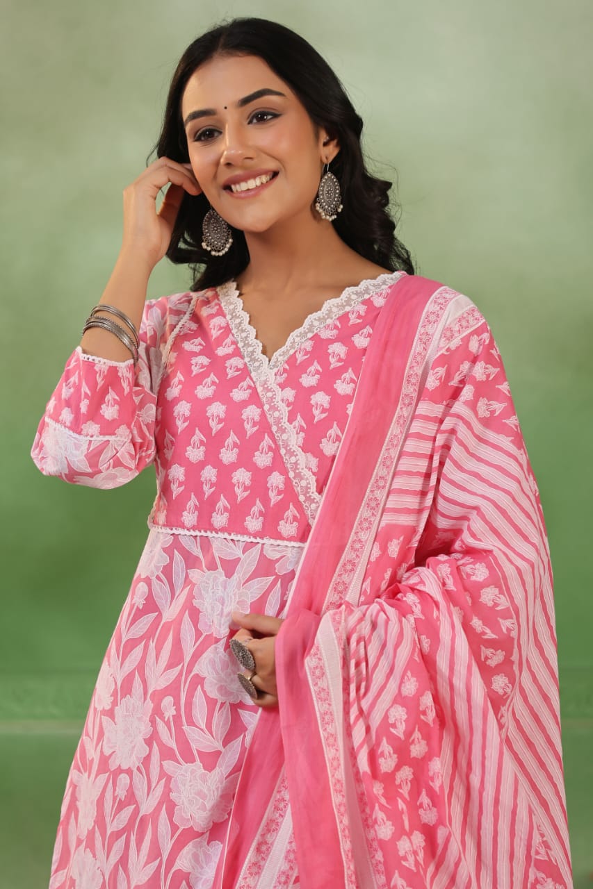 Light Pink Threadwork and block print Cotton Kurta Set 