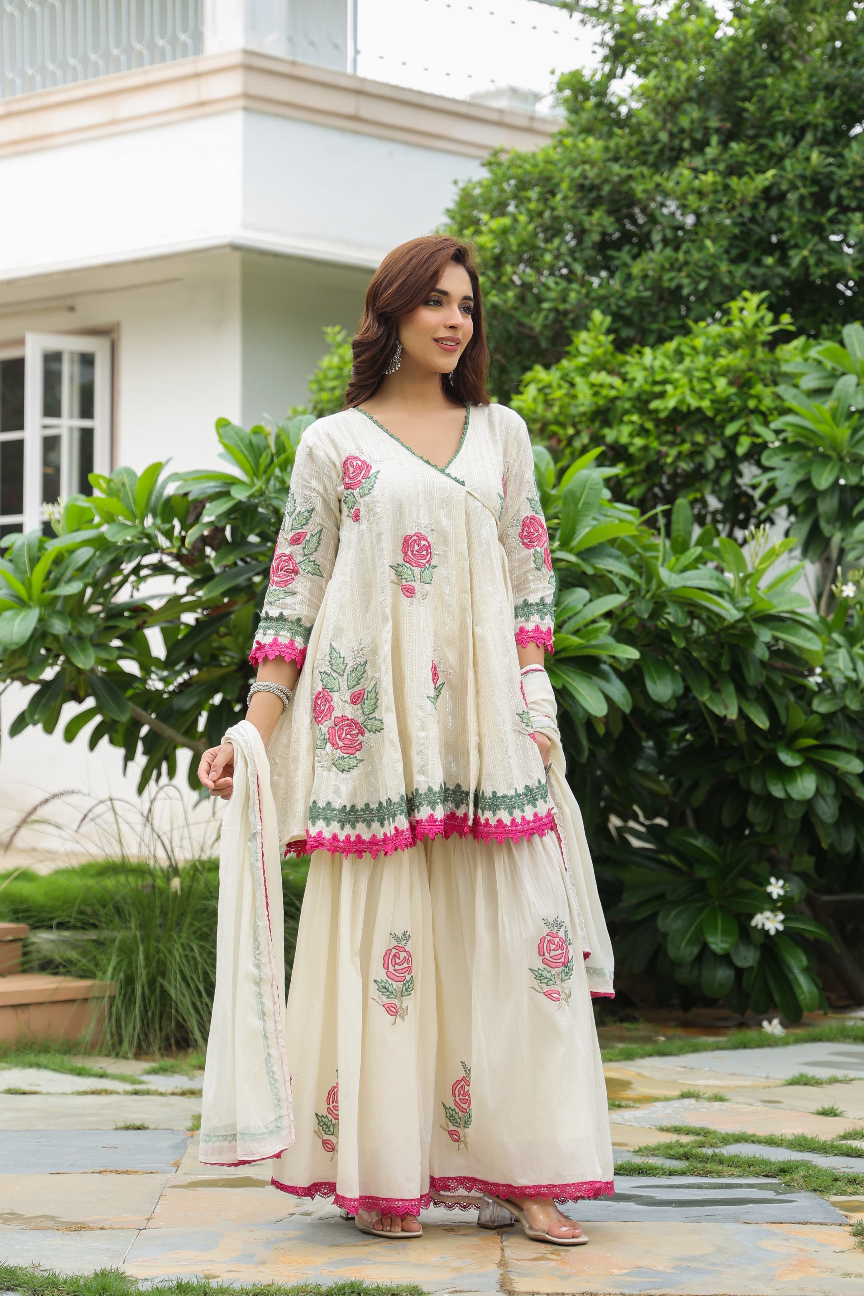 Off White Threadwork Cotton Kurta Set 