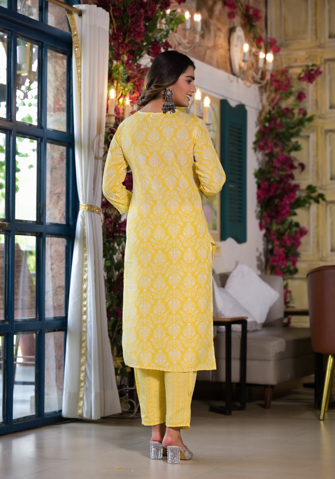 Yellow Threadwork Cotton Kurta Set - KAJREE