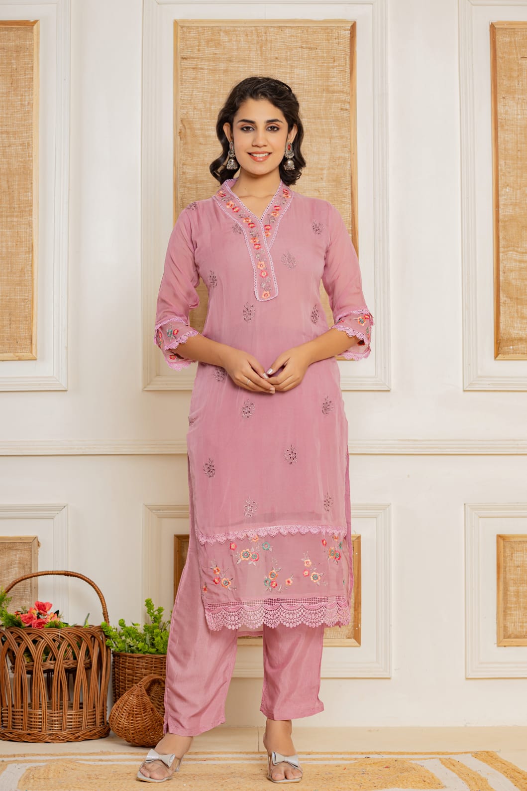 Pink Threadwork Muslin Kurta Set - KAJREE
