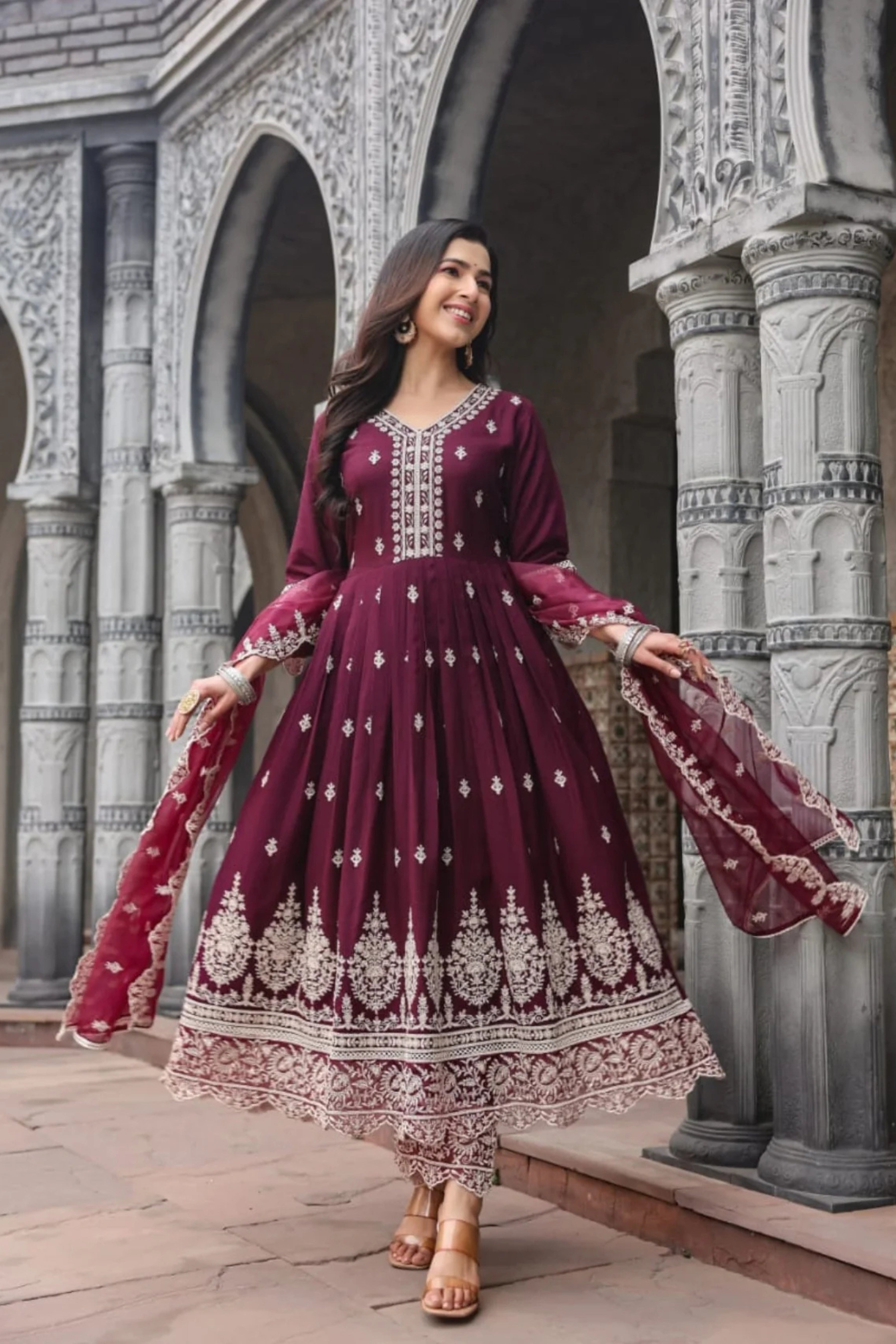 Wine Threadwork Rayon Dobby Kurta Set - KAJREE