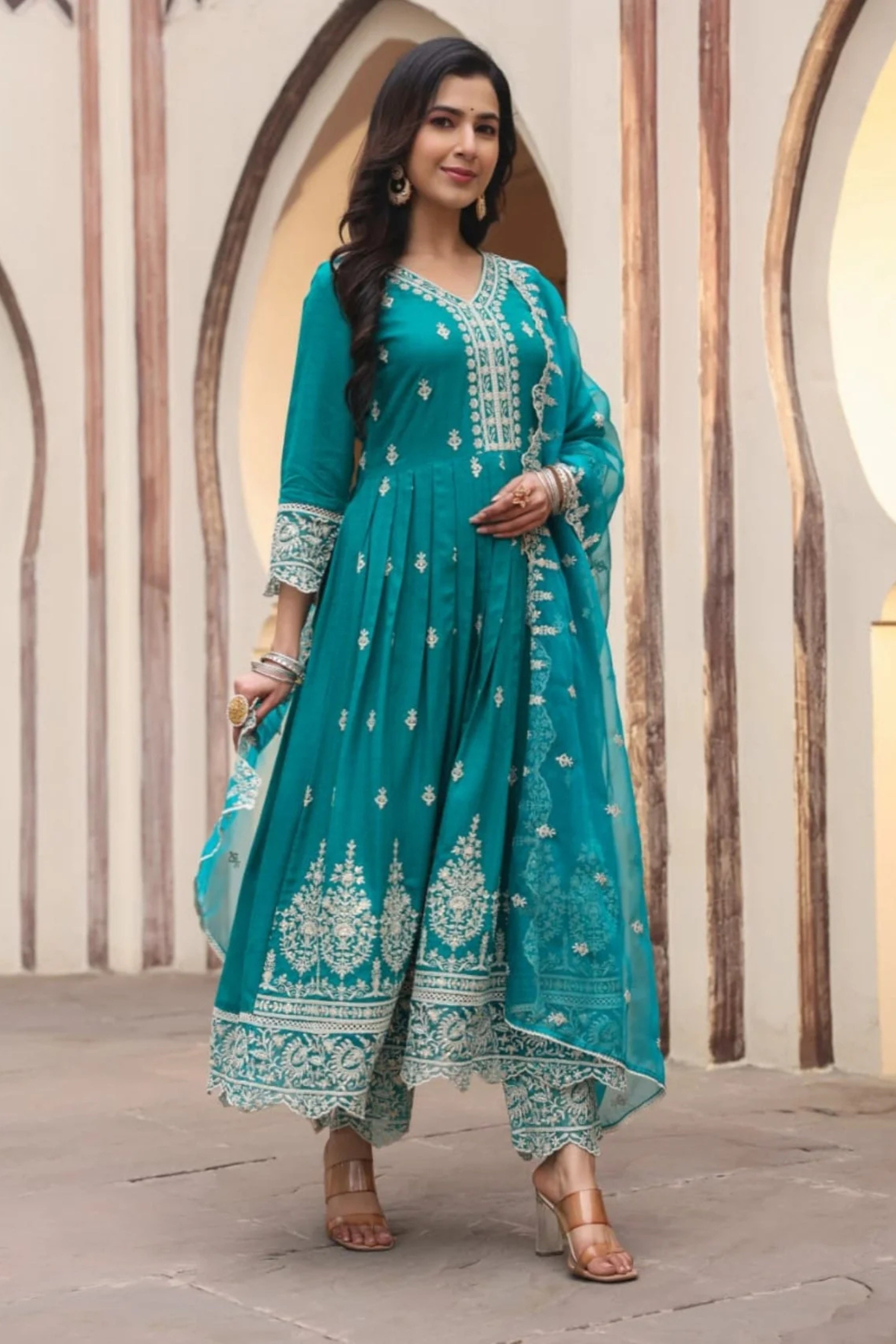 Blue Threadwork Rayon Dobby Kurta Set - KAJREE