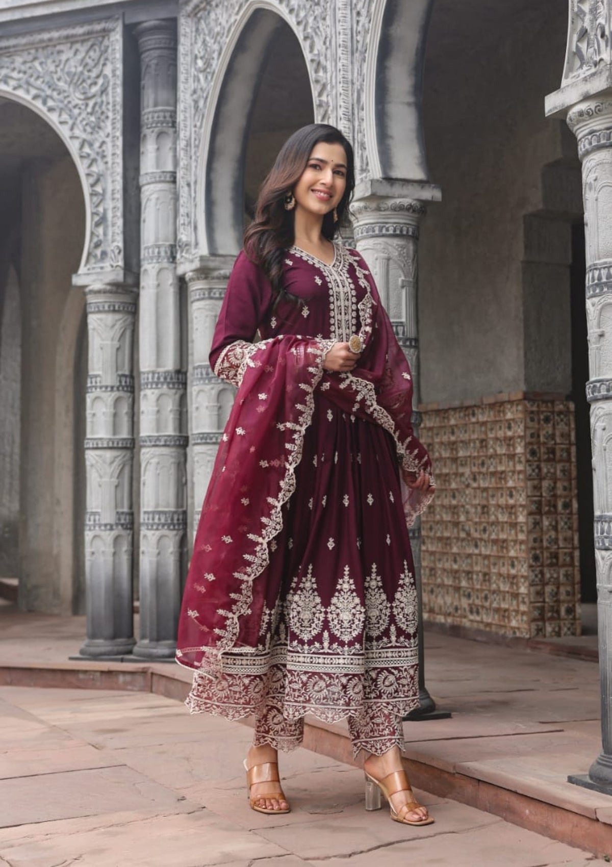 Wine Threadwork Rayon Dobby Kurta Set - KAJREE