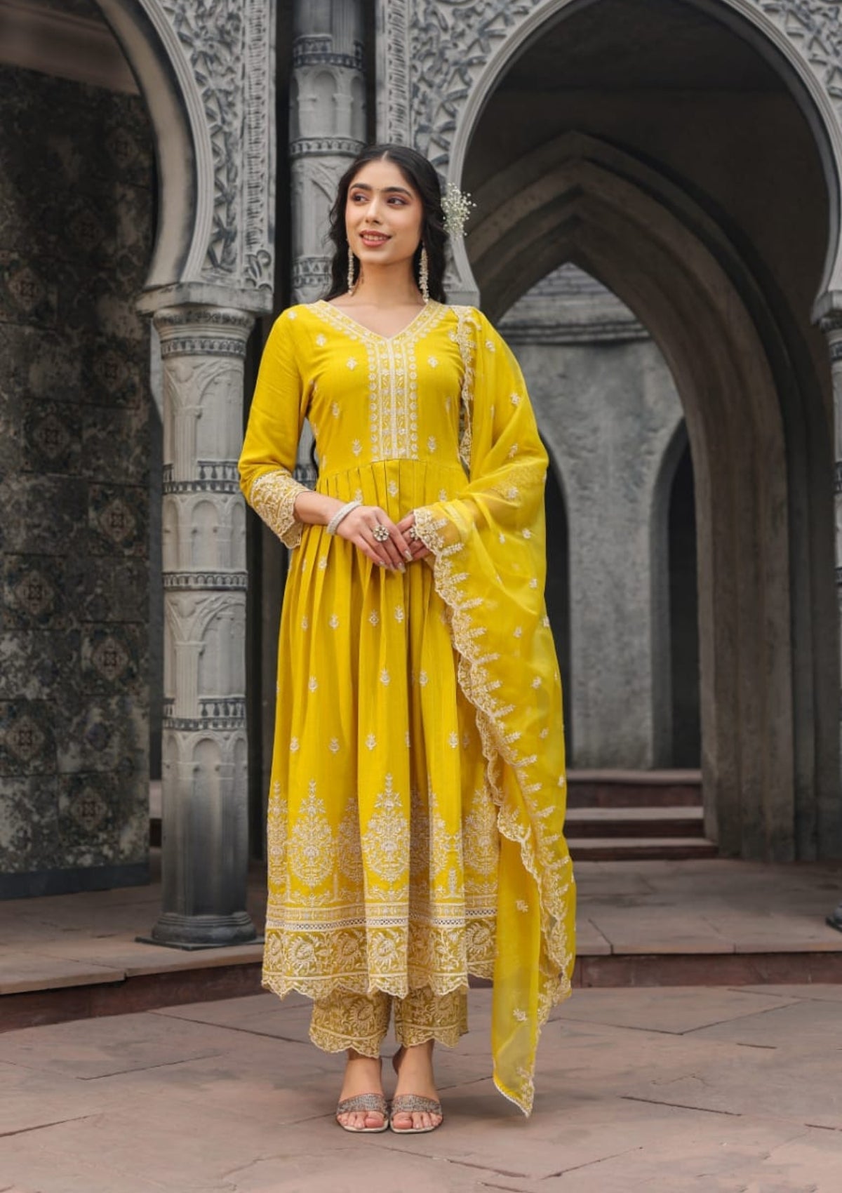 Yellow Threadwork Rayon Dobby Kurta Set - KAJREE