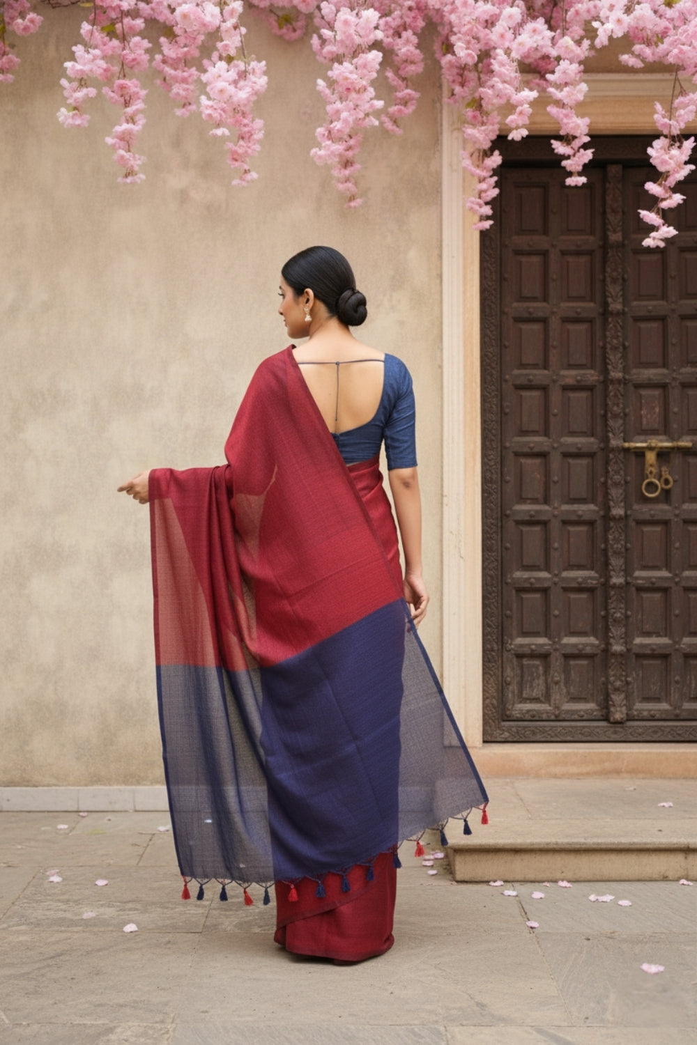 Red and Navy Blue Cotton Handloom Saree with Blouse Piece 