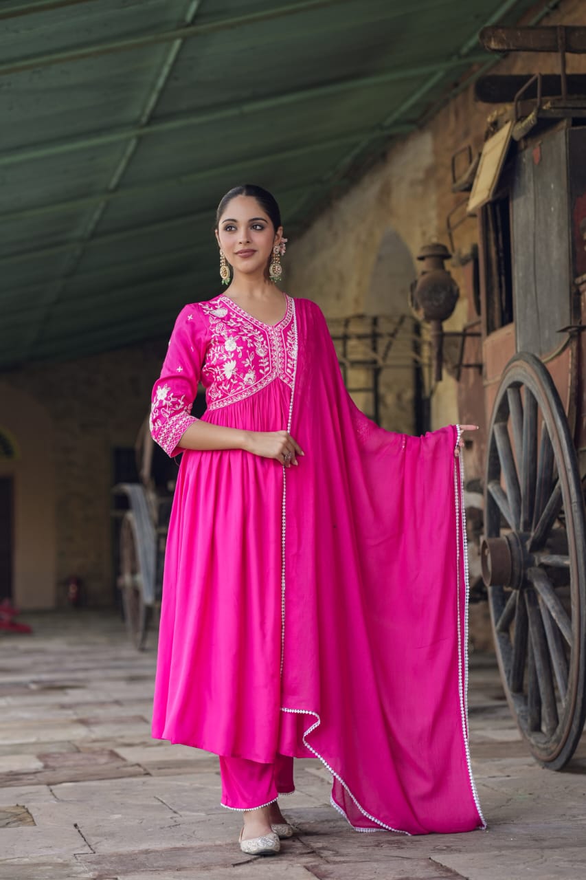 Pink Threadwork Muslin Kurta Set - KAJREE
